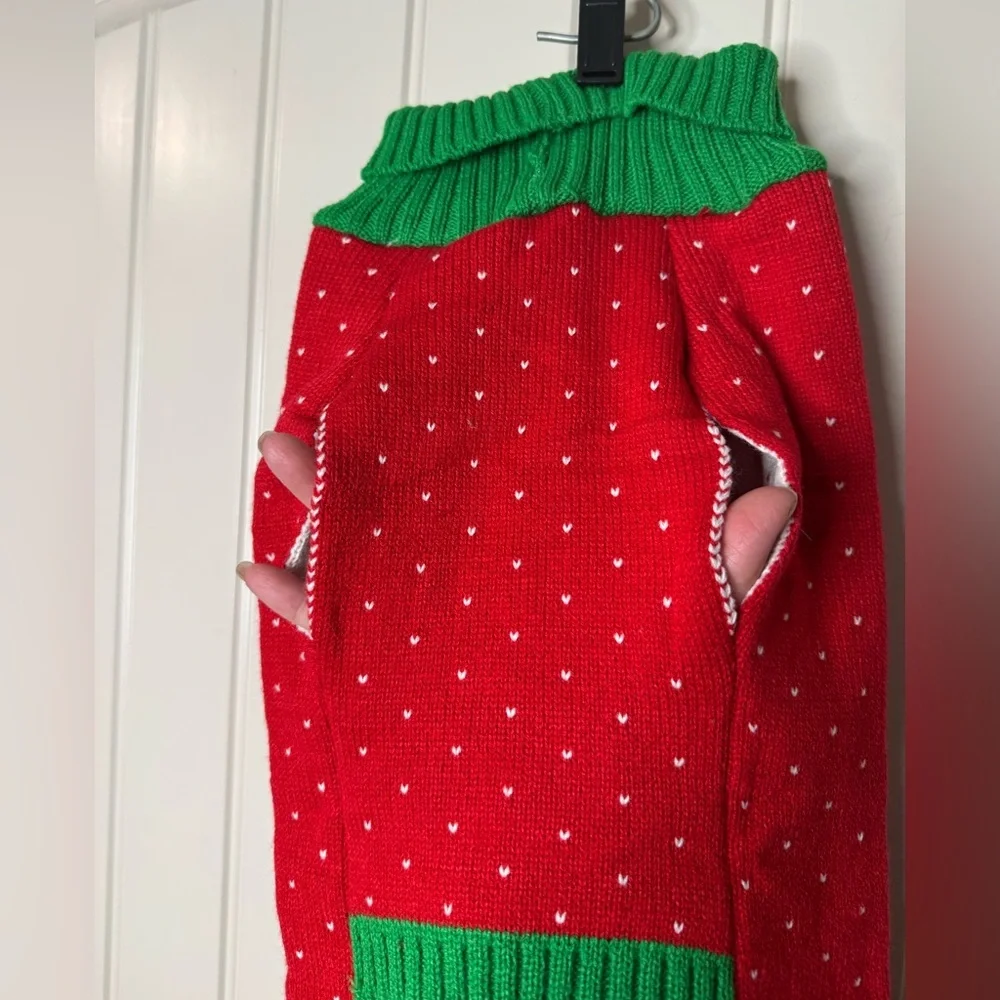 NEW w TAGS 🔖 2/for $20 🪩 Holiday Puppy Sweater Red, Green Polka Dot (Medium)